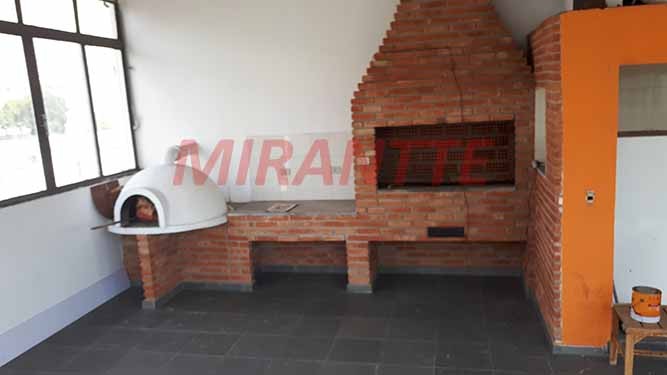 Sobrado de 304m² com 4 quartos em Chora Menino