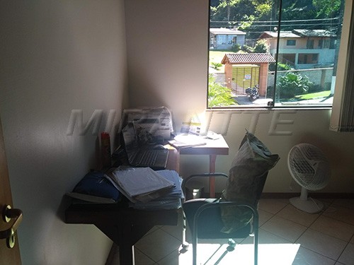 Sobrado de 350m² com 3 quartos em Serra da Cantareira