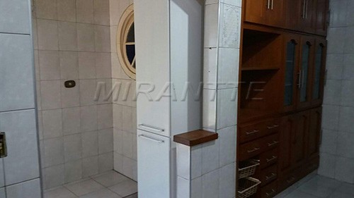 Casa terrea de 265m² com 4 quartos em Serra Da Cantareira