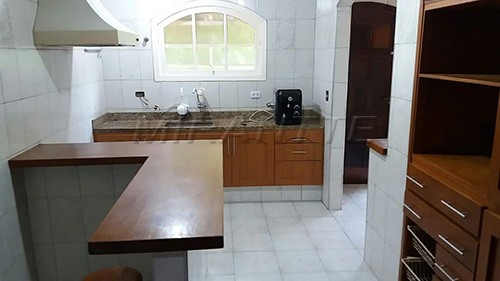 Casa terrea de 265m² com 4 quartos em Serra Da Cantareira