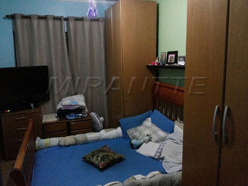 Sobrado de 200m² com 2 quartos em Vila Gustavo