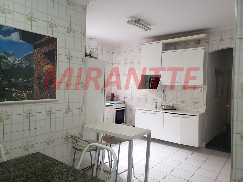 Casa terrea de 248m² com 3 quartos em Santa Terezinha