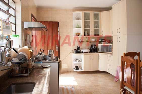 Sobrado de 171m² com 4 quartos em Vila Gustavo