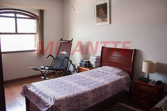 Sobrado de 171m² com 4 quartos em Vila Gustavo