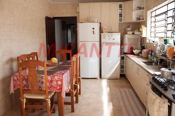 Sobrado de 171m² com 4 quartos em Vila Gustavo