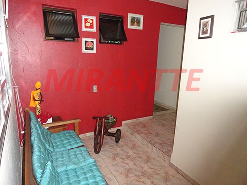 Sobrado de 180m² com 4 quartos em Bortolândia