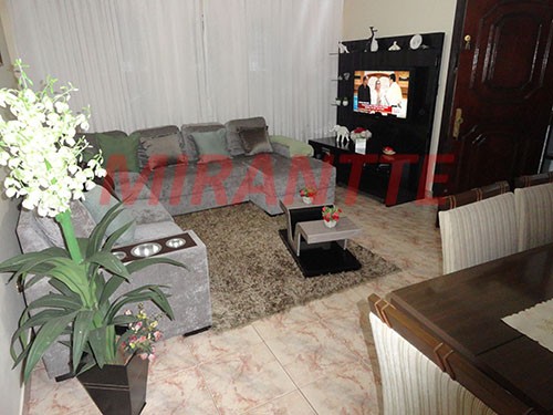 Sobrado de 180m² com 4 quartos em Bortolândia