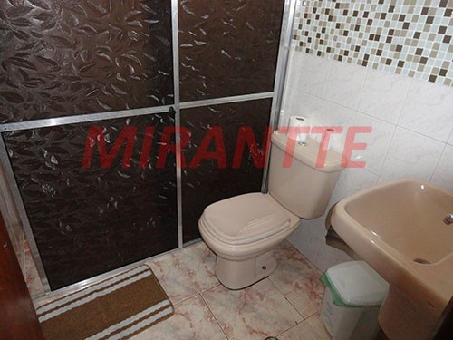 Sobrado de 180m² com 4 quartos em Bortolândia