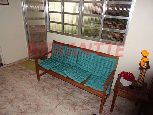 Sobrado de 180m² com 4 quartos em Bortolândia