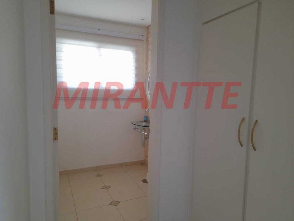 Sobrado de 300m² com 3 quartos em Serra Da Cantareira