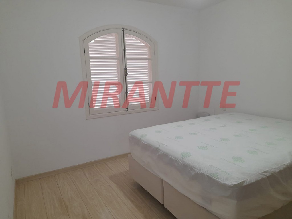 Sobrado de 300m² com 3 quartos em Serra Da Cantareira