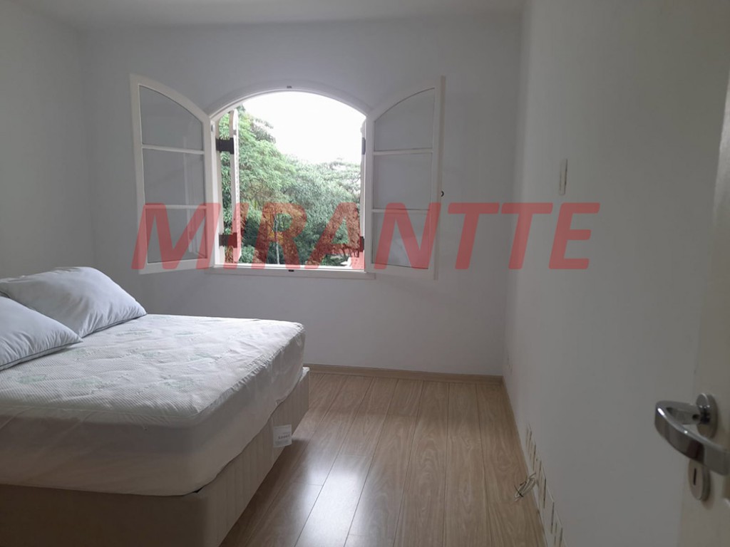 Sobrado de 300m² com 3 quartos em Serra Da Cantareira