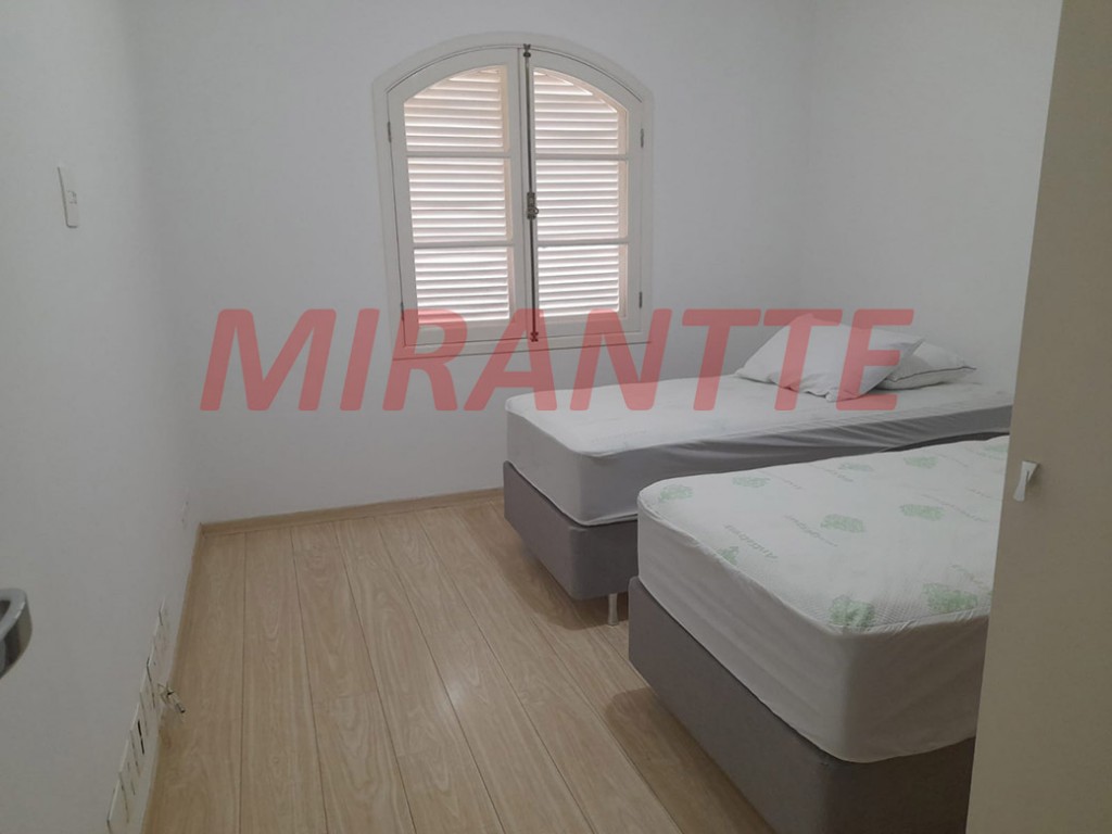 Sobrado de 300m² com 3 quartos em Serra Da Cantareira