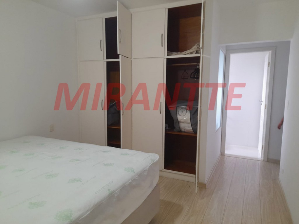Sobrado de 300m² com 3 quartos em Serra Da Cantareira