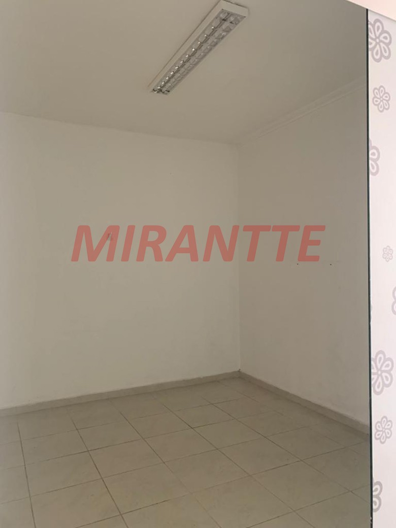 Comercial de 190m² em Santana