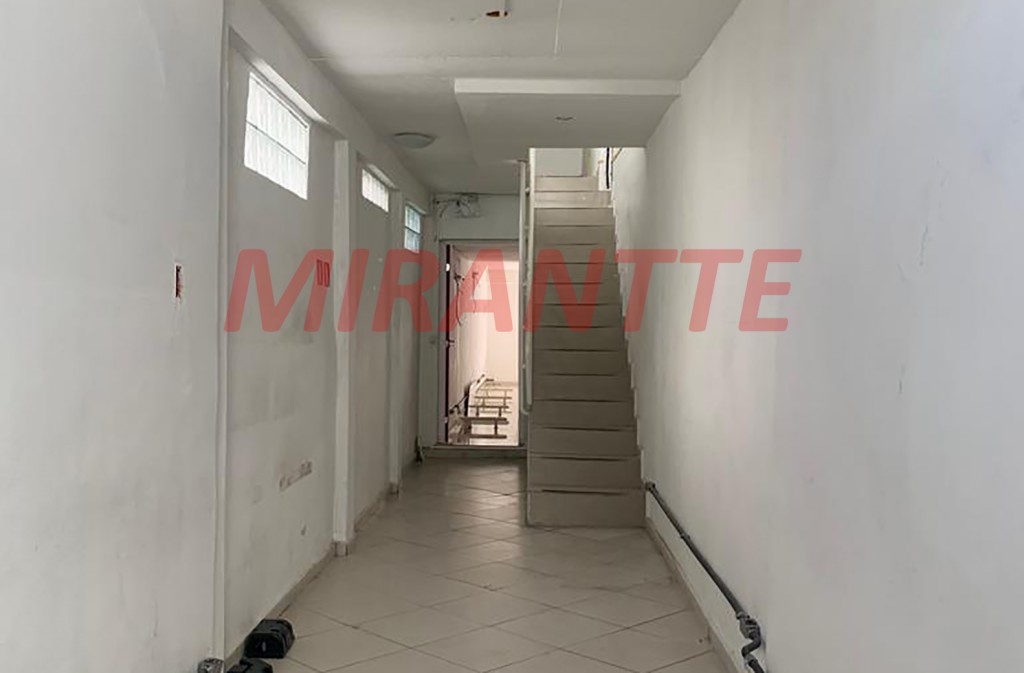 Comercial de 190m² em Santana