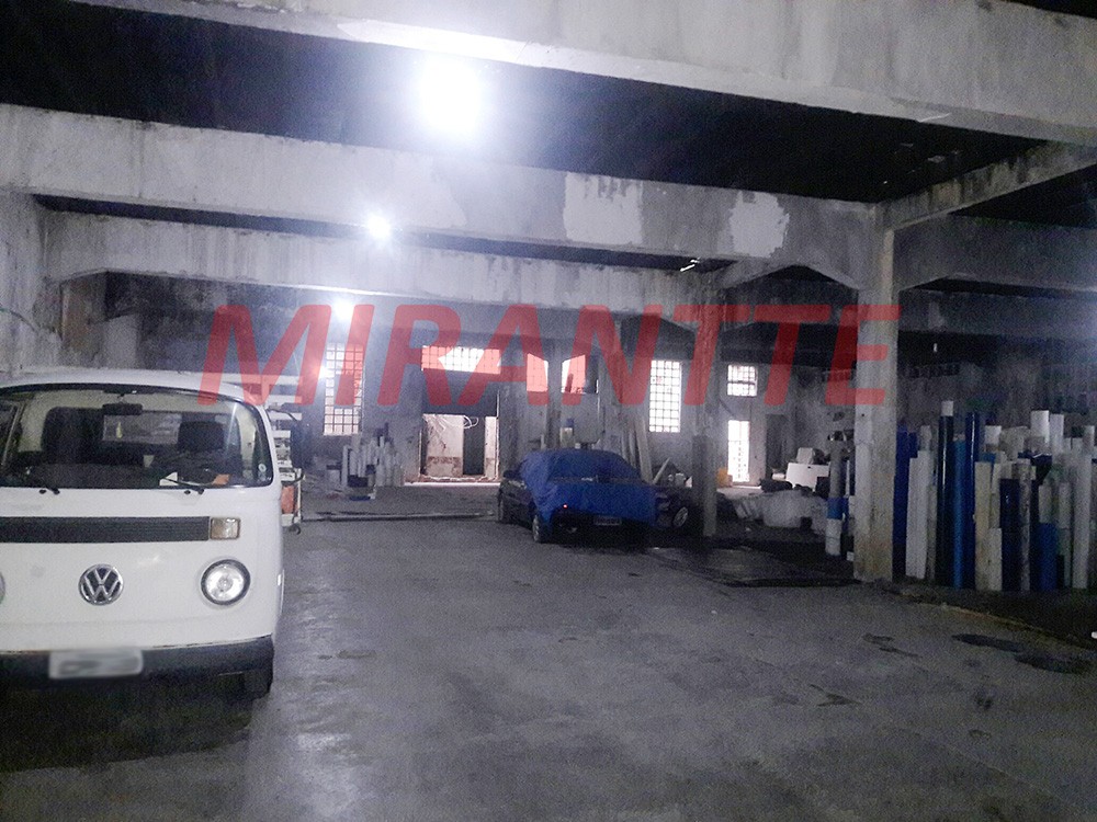 Galpao em Luz