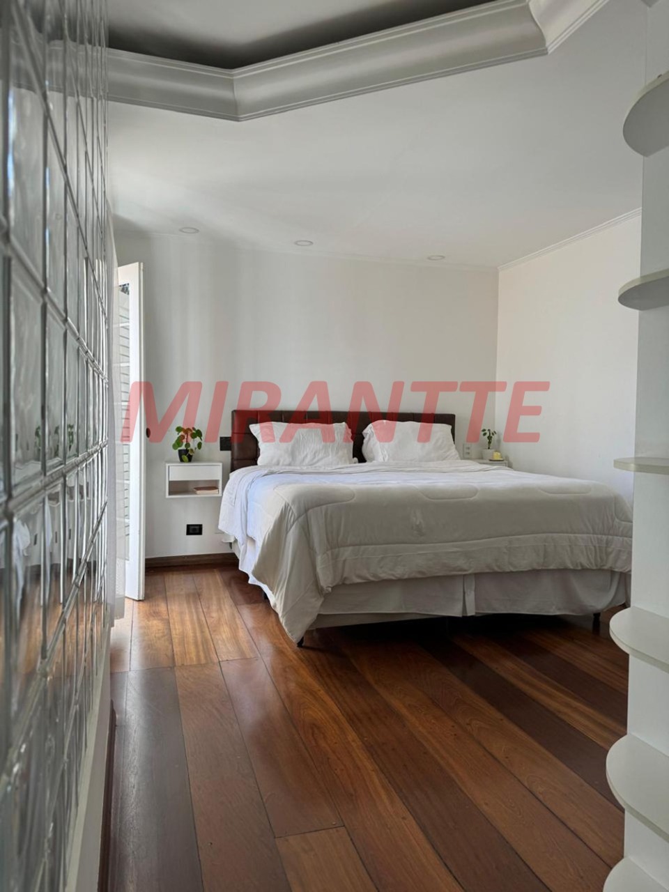Sobrado de 384m² com 2 quartos em Tremembe