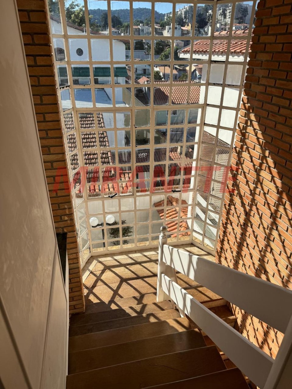 Sobrado de 384m² com 2 quartos em Tremembe