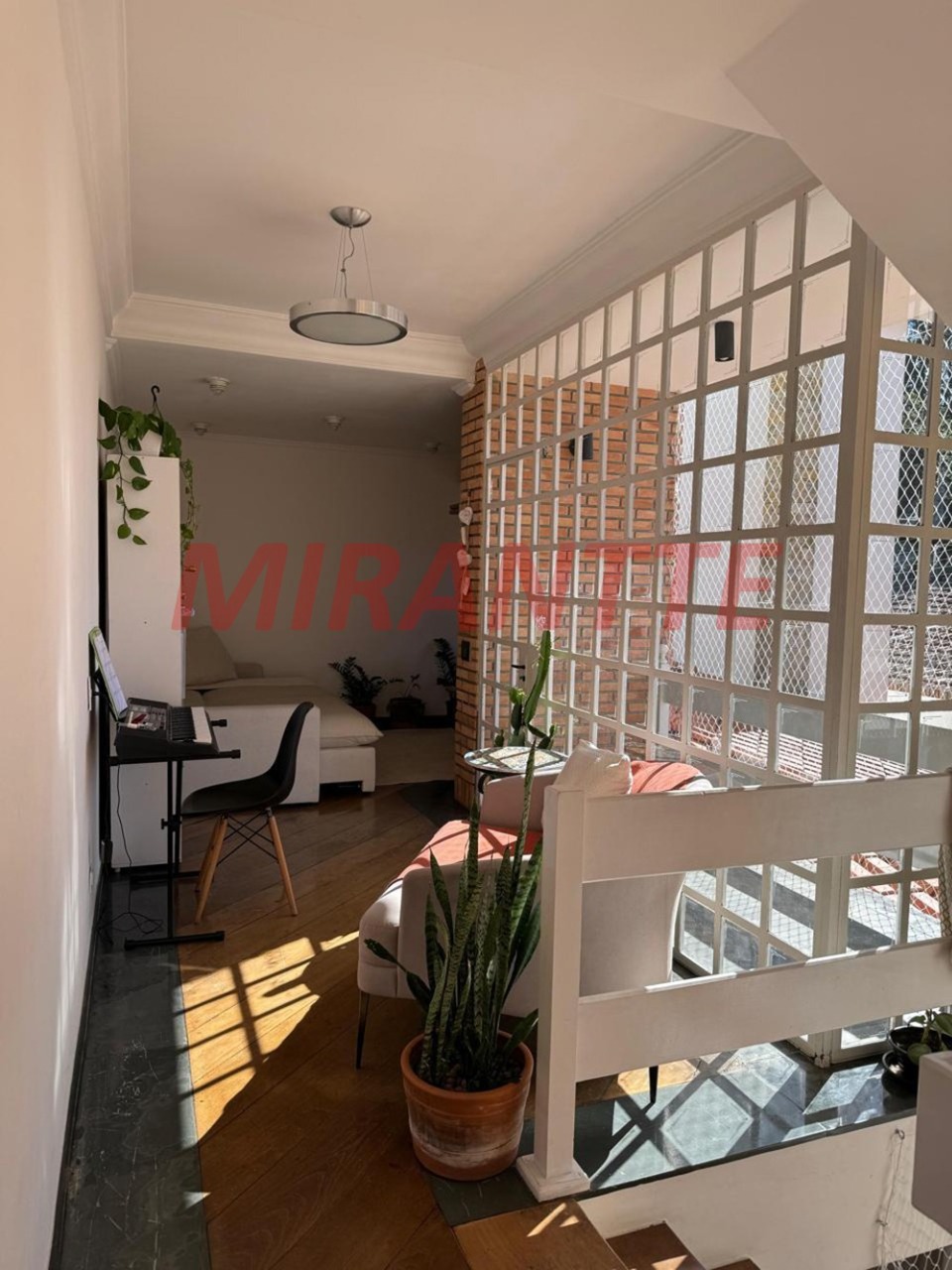 Sobrado de 384m² com 2 quartos em Tremembe