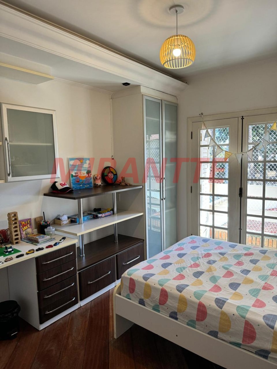 Sobrado de 384m² com 2 quartos em Tremembe