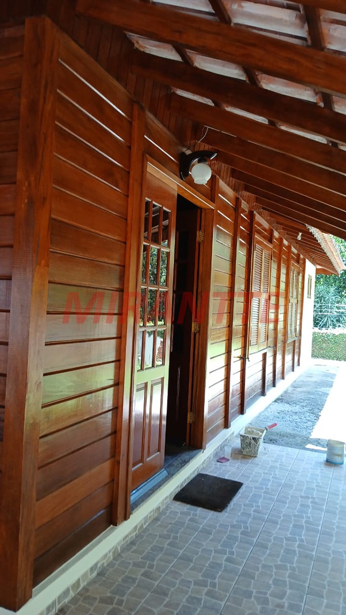 Cond. fechado de 222.22m² com 6 quartos em Alpes Da Cantareira