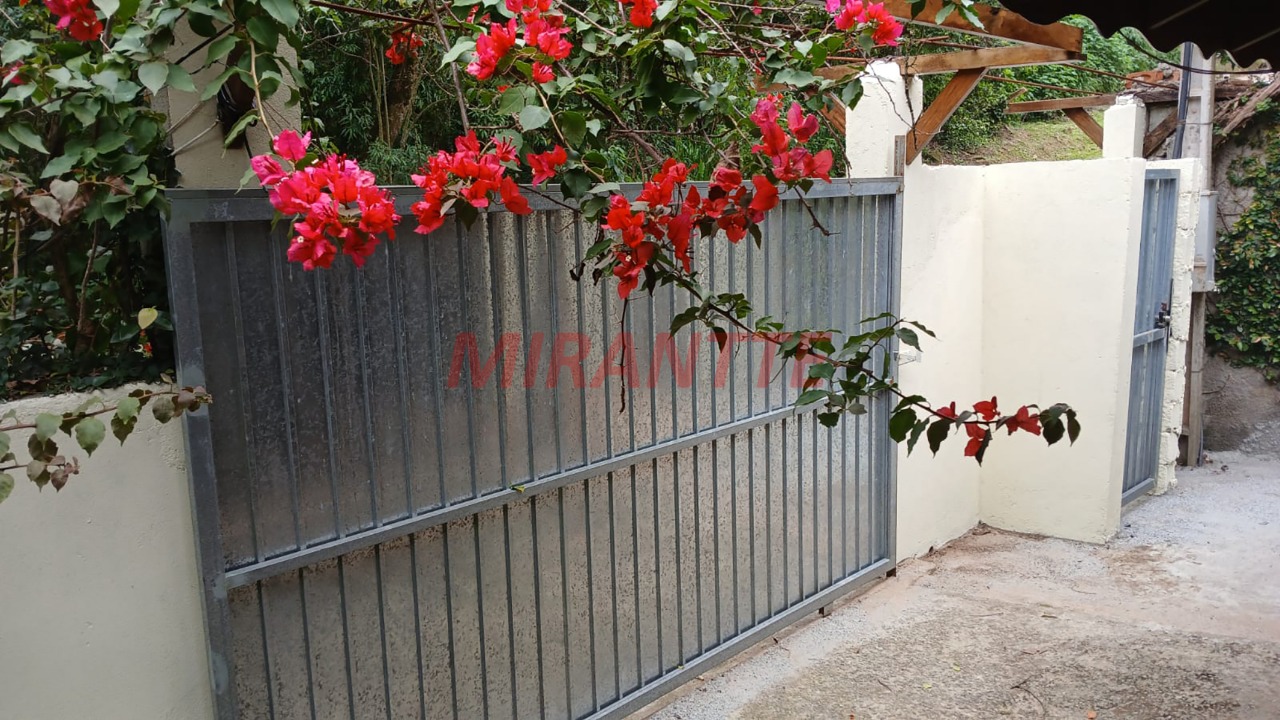 Cond. fechado de 222.22m² com 6 quartos em Alpes Da Cantareira