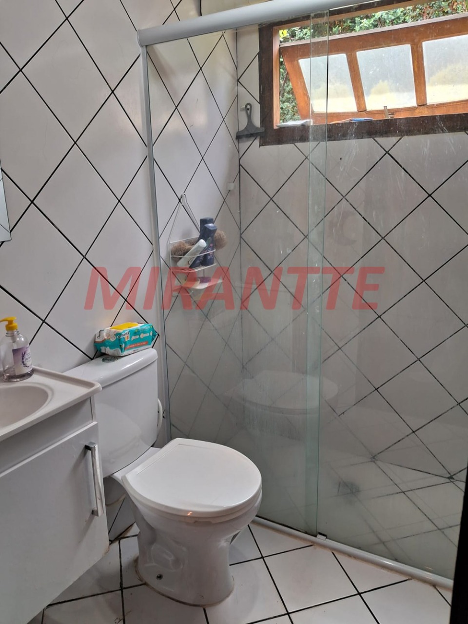 Cond. fechado de 222.22m² com 6 quartos em Alpes Da Cantareira