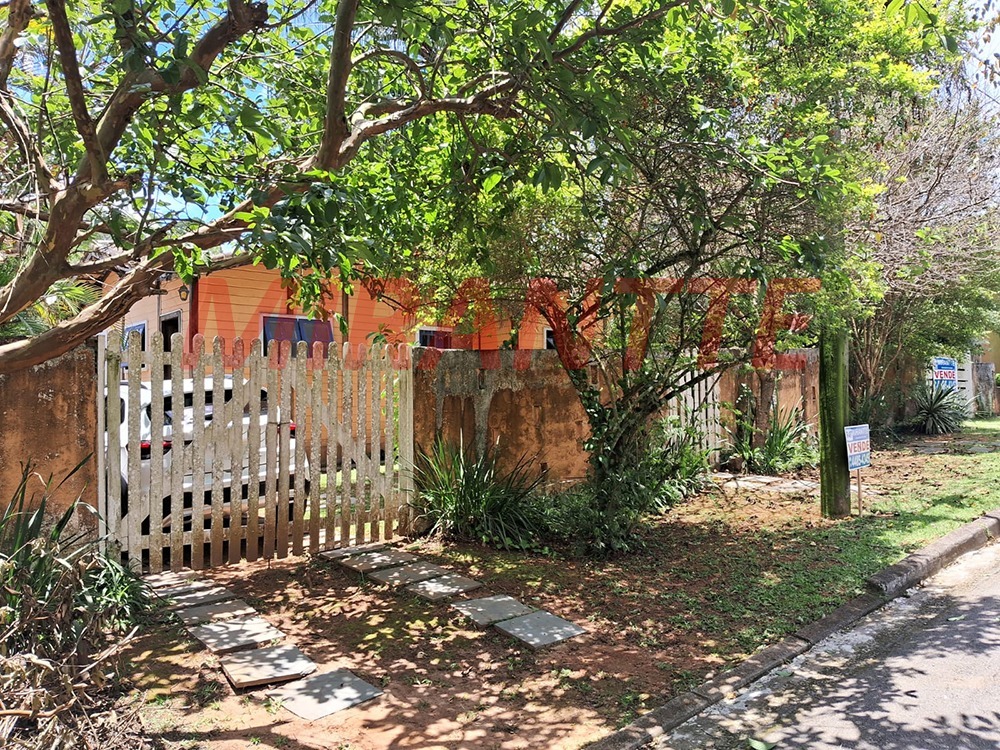 Cond. fechado de 222.22m² com 6 quartos em Alpes Da Cantareira