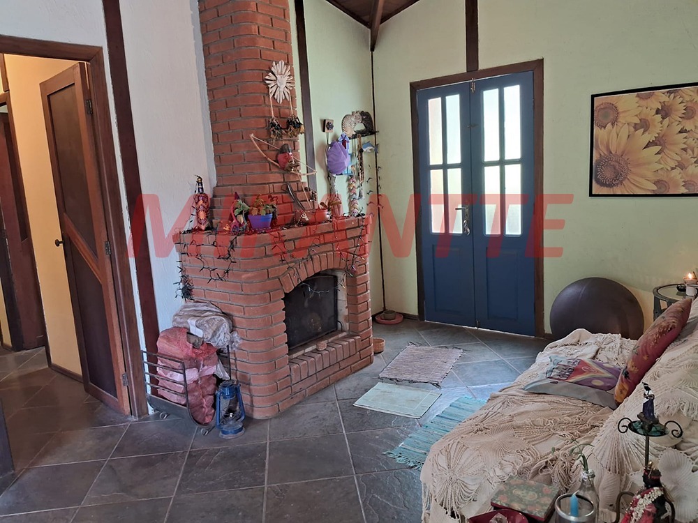Cond. fechado de 222.22m² com 6 quartos em Alpes Da Cantareira