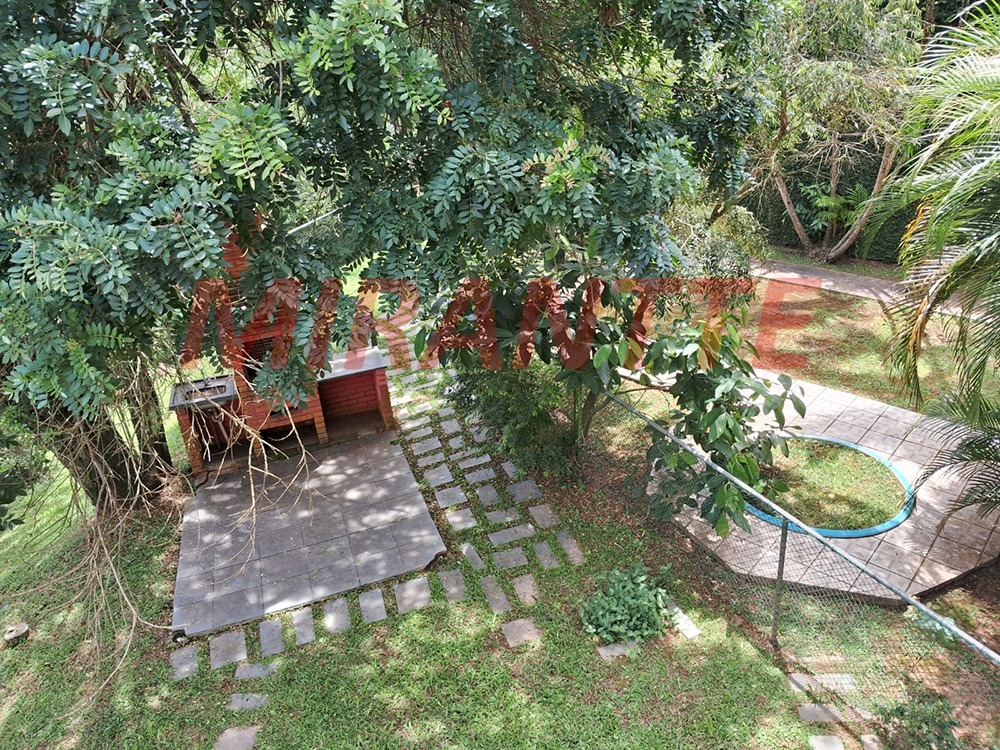 Cond. fechado de 222.22m² com 6 quartos em Alpes Da Cantareira