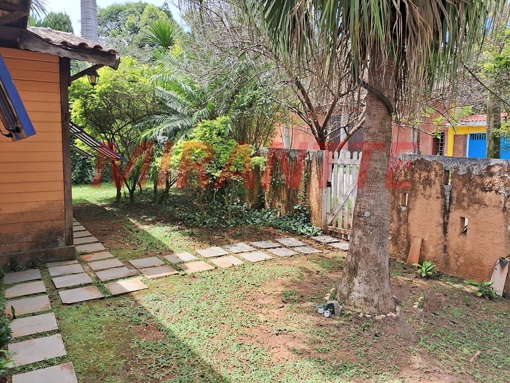 Cond. fechado de 222.22m² com 6 quartos em Alpes Da Cantareira
