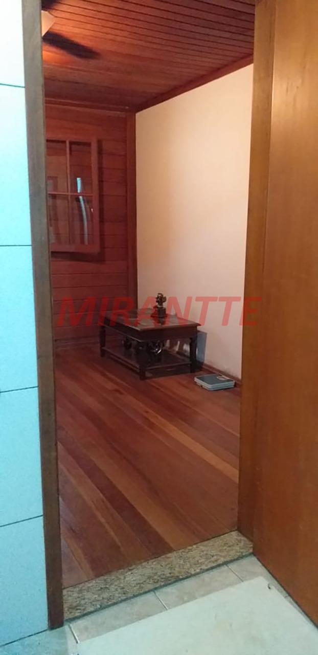 Cond. fechado de 222.22m² com 6 quartos em Alpes Da Cantareira