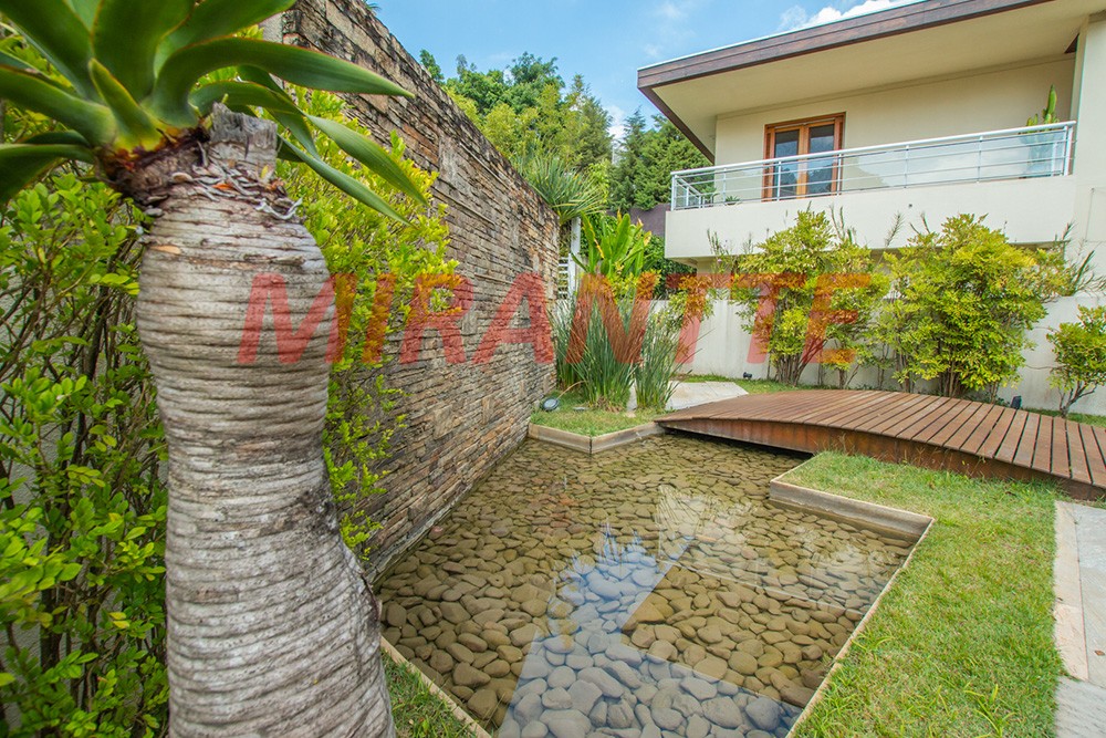 Cond. fechado de 778m² com 4 quartos em Cidade Jardim