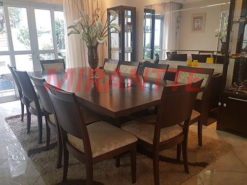 Sobrado de 188m² com 4 quartos em Mandaqui
