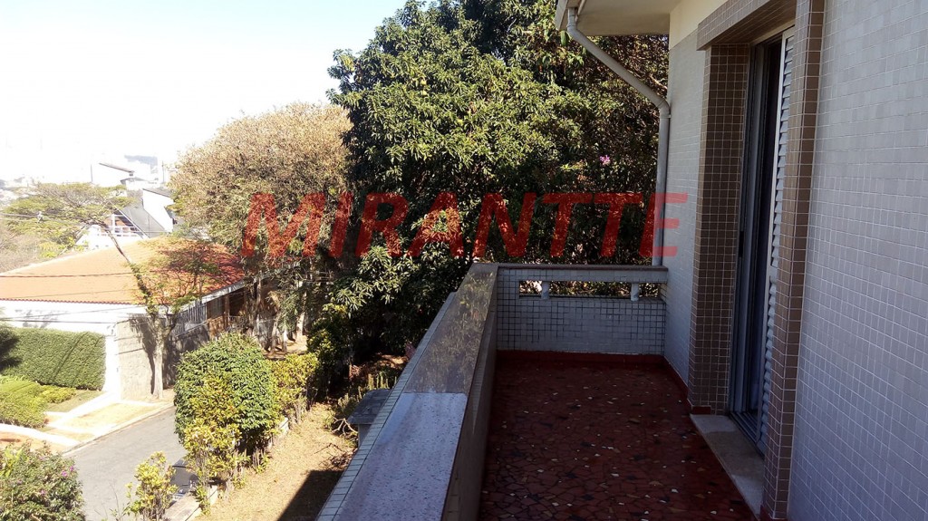 Sobrado de 500m² com 3 quartos em Jardim São Bento