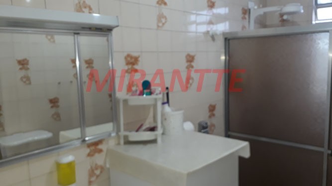 Sobrado de 280m² com 3 quartos em Vila Mazzei