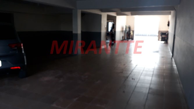 Sobrado de 280m² com 3 quartos em Vila Mazzei