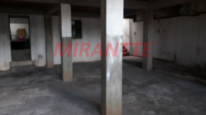 Sobrado de 280m² com 3 quartos em Vila Mazzei