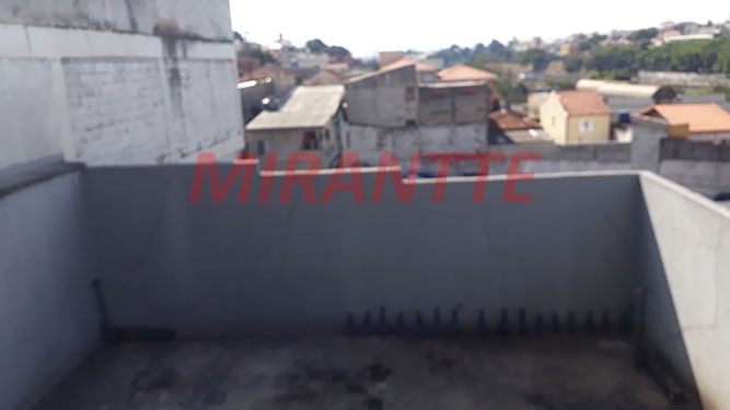 Sobrado de 280m² com 3 quartos em Vila Mazzei