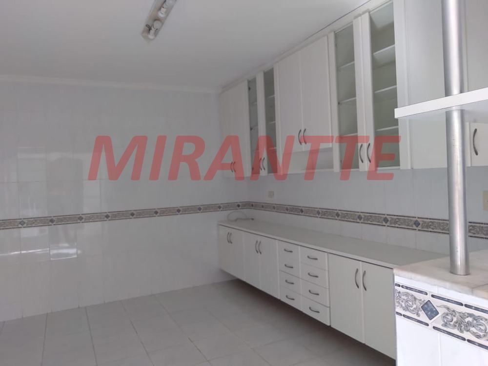 Sobrado de 234m² com 4 quartos em Lauzane Paulista