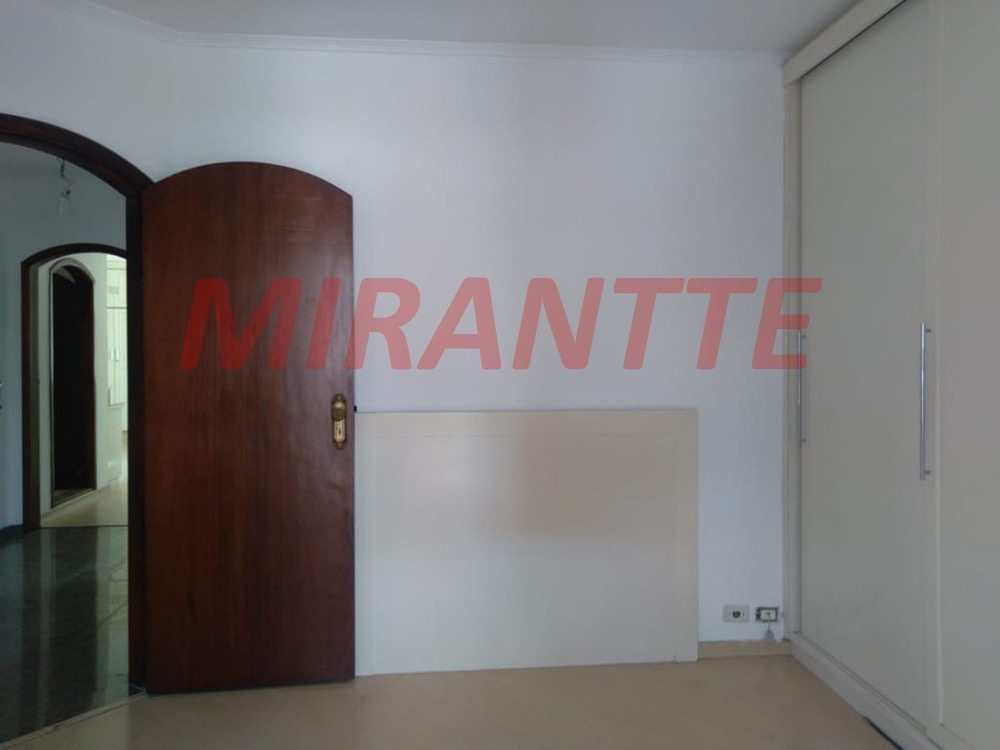 Sobrado de 234m² com 4 quartos em Lauzane Paulista