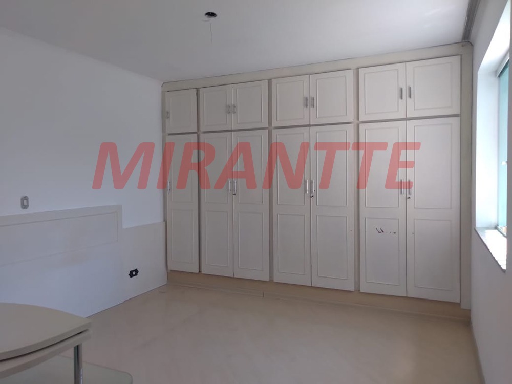 Sobrado de 234m² com 4 quartos em Lauzane Paulista