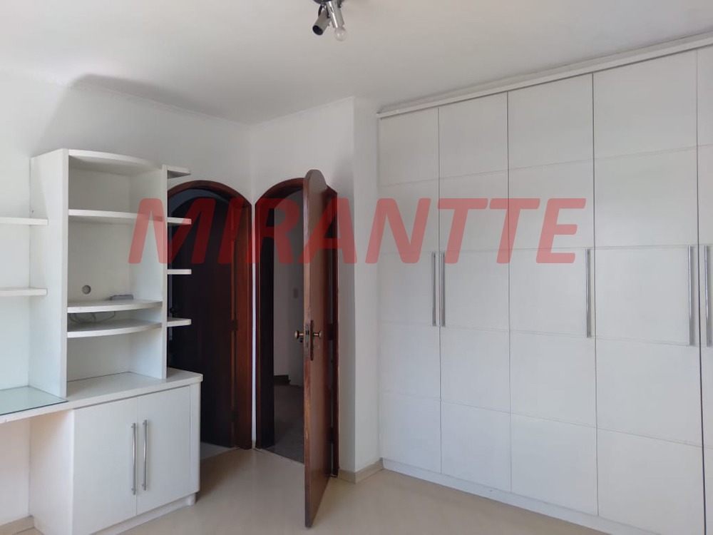 Sobrado de 234m² com 4 quartos em Lauzane Paulista