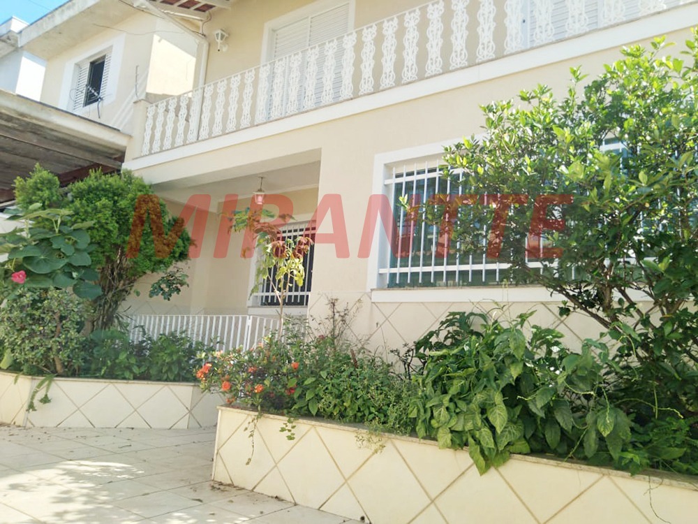 Sobrado de 234m² com 4 quartos em Lauzane Paulista