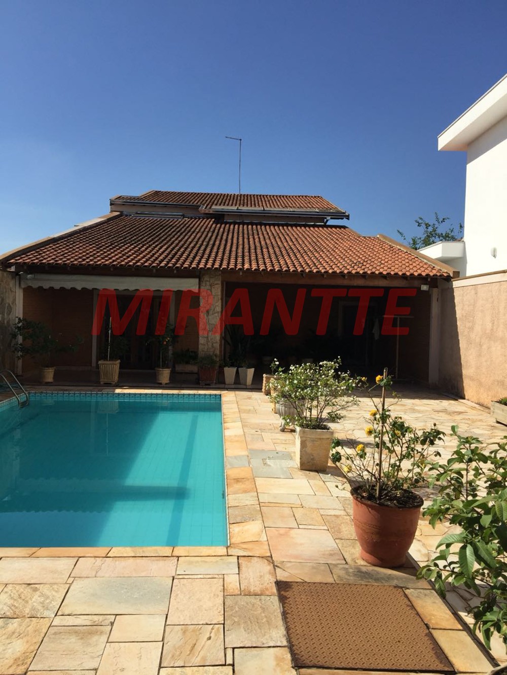 Casa terrea de 399m² com 3 quartos em CENTRO