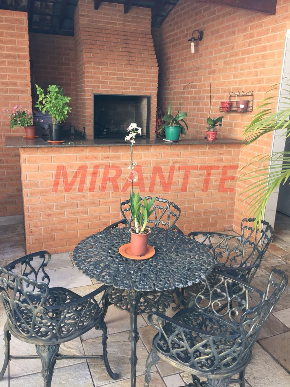 Casa terrea de 399m² com 3 quartos em CENTRO