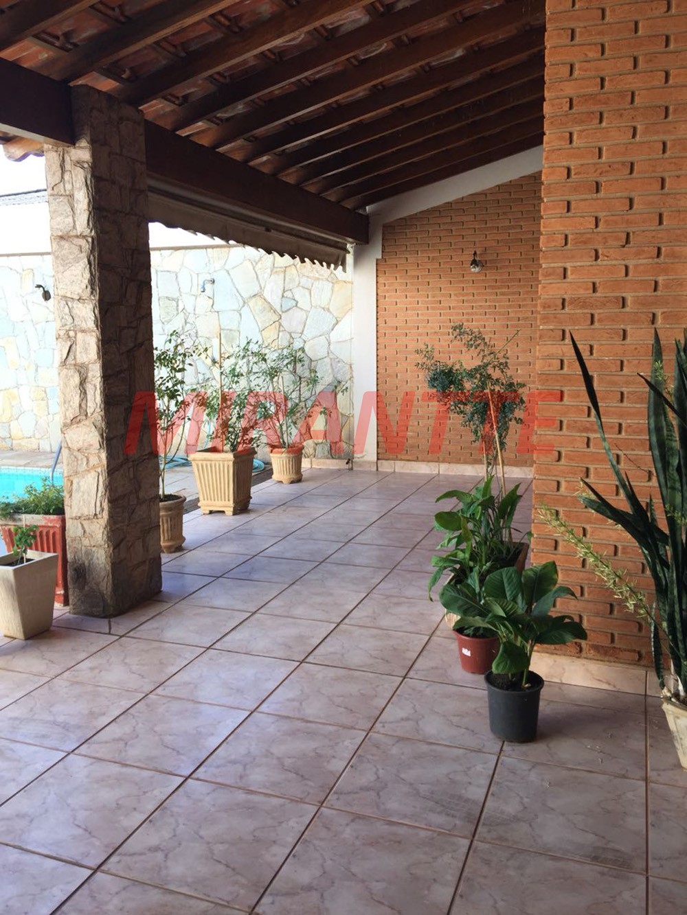 Casa terrea de 399m² com 3 quartos em CENTRO