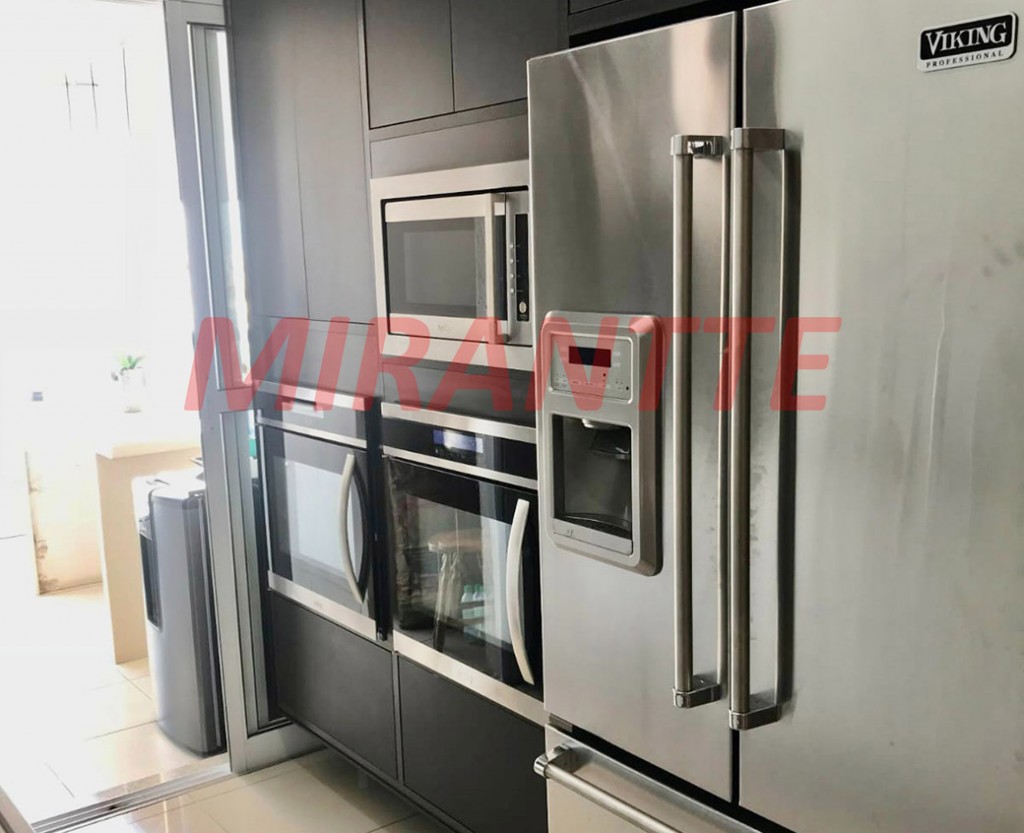 Apartamento de 145m² com 4 quartos em Santana