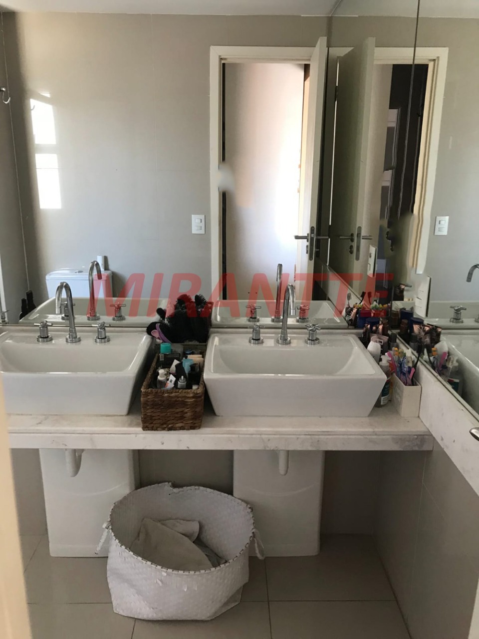 Apartamento de 145m² com 4 quartos em Santana